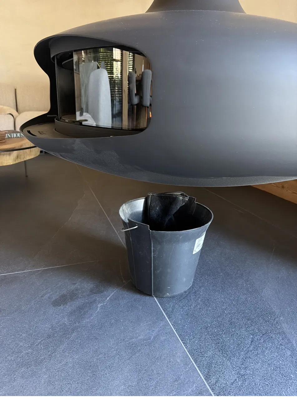 Ash bucket for The Nest fireplace